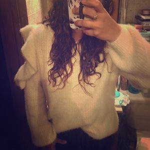 Ruffle Sleeve sweater! 🌟